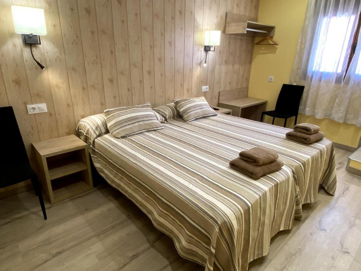 Apartamentos De Turismo Rural Las Eras Castelserás 外观 照片