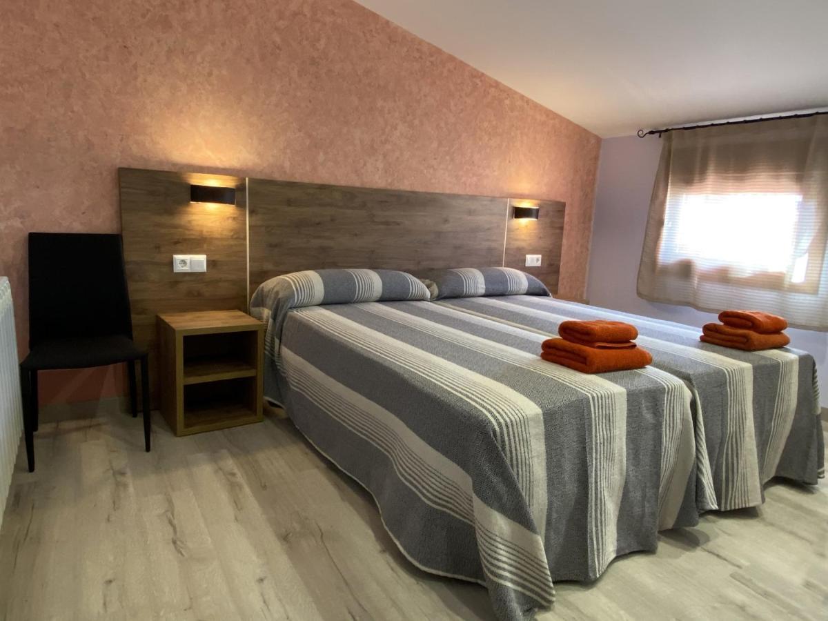 Apartamentos De Turismo Rural Las Eras Castelserás 外观 照片