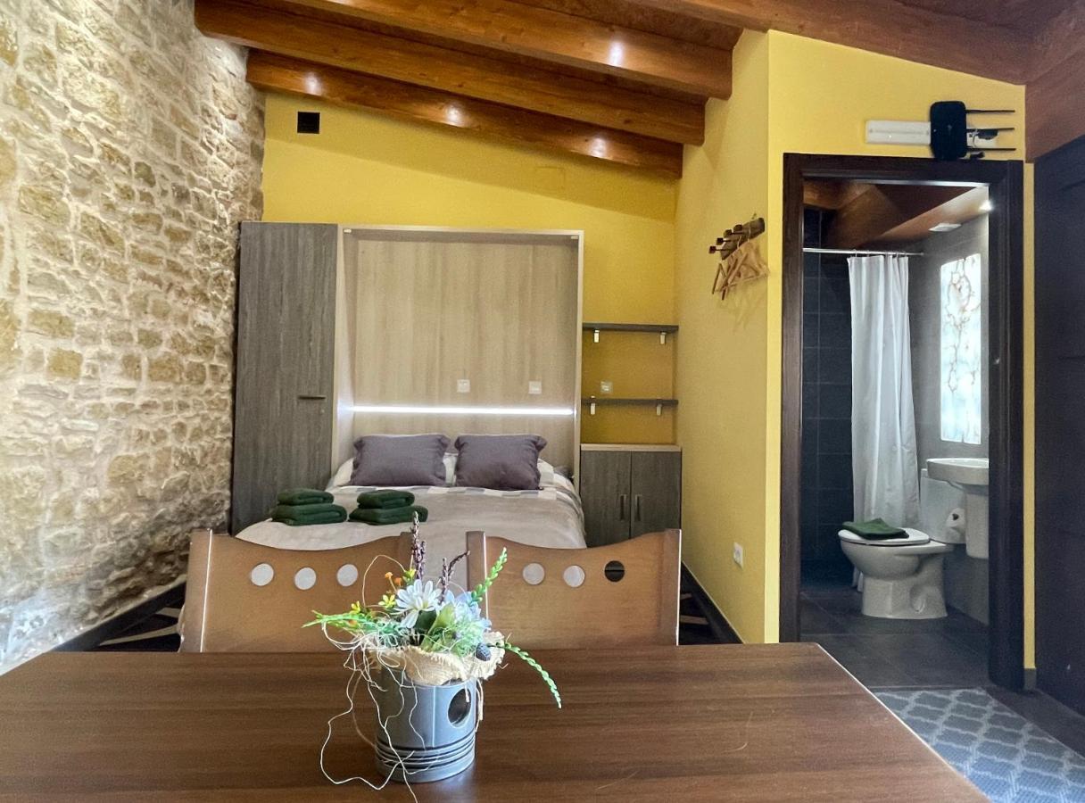 Apartamentos De Turismo Rural Las Eras Castelserás 外观 照片