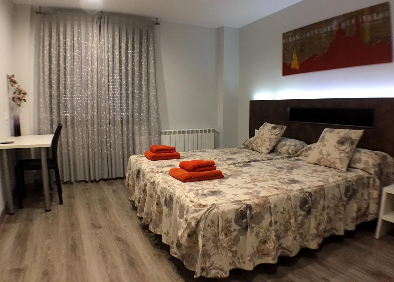 Apartamentos De Turismo Rural Las Eras Castelserás 外观 照片